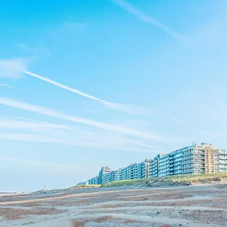 In With Sea Views, Cleaning Included Apartmán Nieuwpoort
