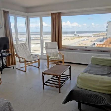 In With Sea Views, Cleaning Included * Nieuwpoort